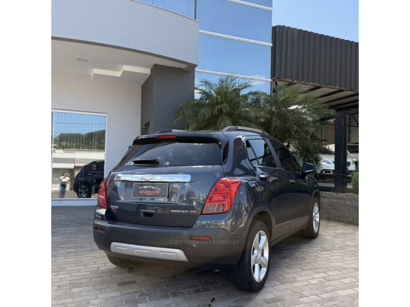 CHEVROLET - TRACKER - 2015/2015 - Cinza - Sob Consulta