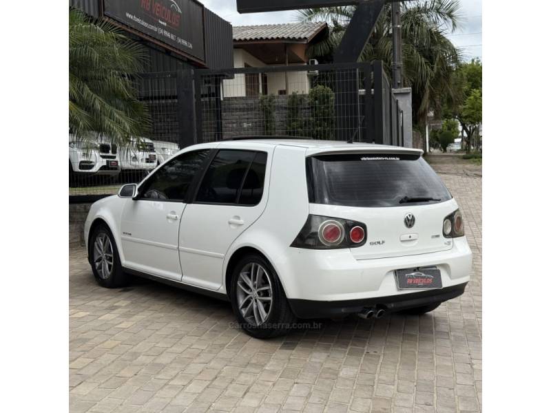 VOLKSWAGEN - GOLF - 2011/2012 - Branca - Sob Consulta