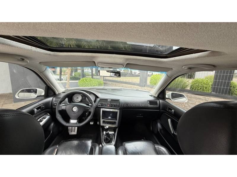 VOLKSWAGEN - GOLF - 2011/2012 - Branca - Sob Consulta