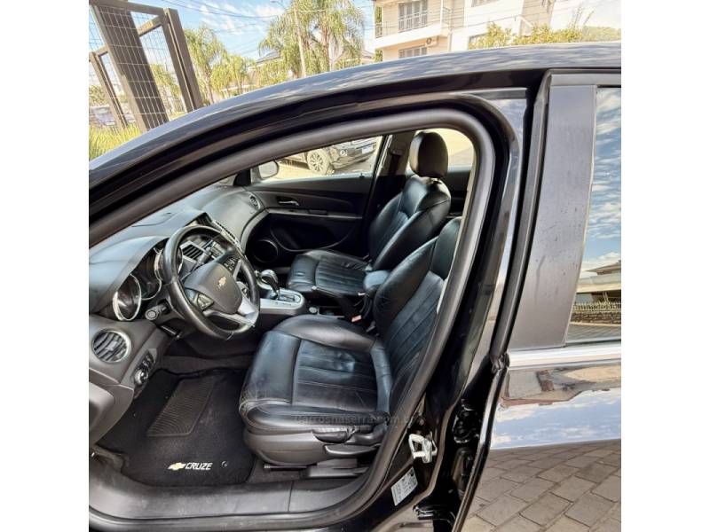 CHEVROLET - CRUZE - 2014/2014 - Preta - Sob Consulta