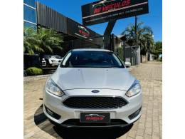 FORD - FOCUS - 2018/2019 - Prata - Sob Consulta