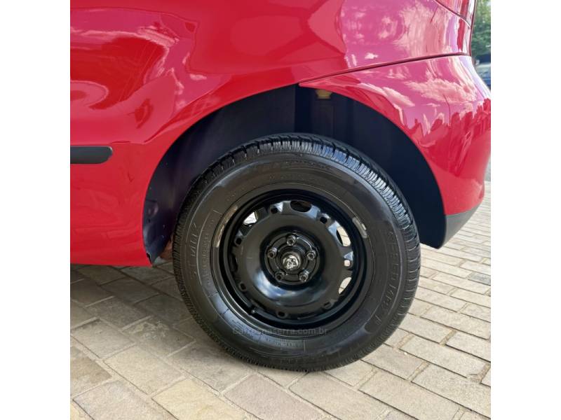 VOLKSWAGEN - FOX - 2009/2009 - Vermelha - Sob Consulta
