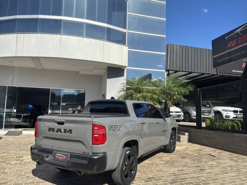 DODGE - RAM - 2023/2024 - Cinza - Sob Consulta