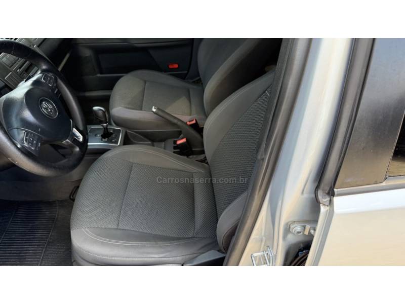 VOLKSWAGEN - POLO - 2010/2011 - Prata - Sob Consulta