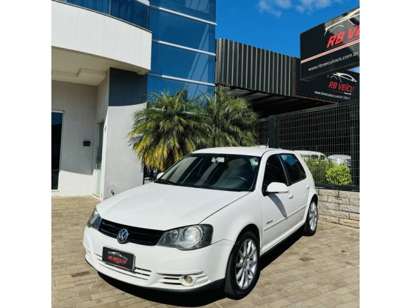 VOLKSWAGEN - GOLF - 2009/2010 - Branca - Sob Consulta