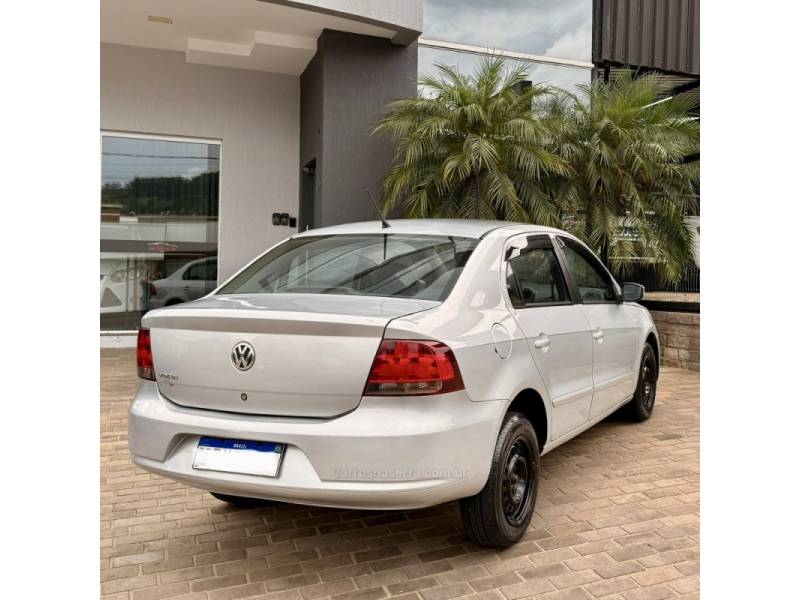 VOLKSWAGEN - VOYAGE - 2011/2012 - Prata - Sob Consulta