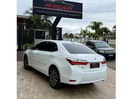 TOYOTA - COROLLA - 2018/2019 - Branca - Sob Consulta