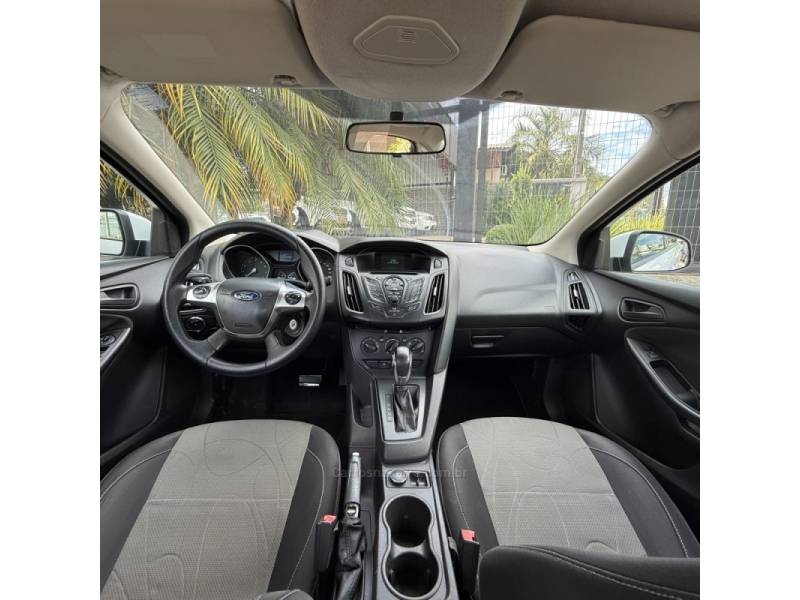 FORD - FOCUS - 2015/2015 - Branca - Sob Consulta