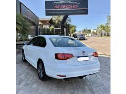 VOLKSWAGEN - JETTA - 2015/2015 - Branca - Sob Consulta