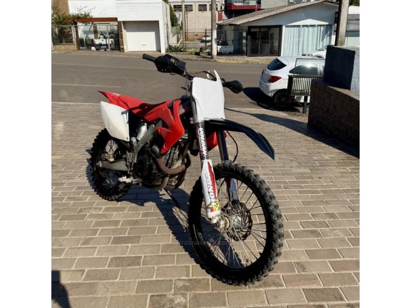 HONDA - XR 300L TORNADO - 2007/2007 - Vermelha - Sob Consulta