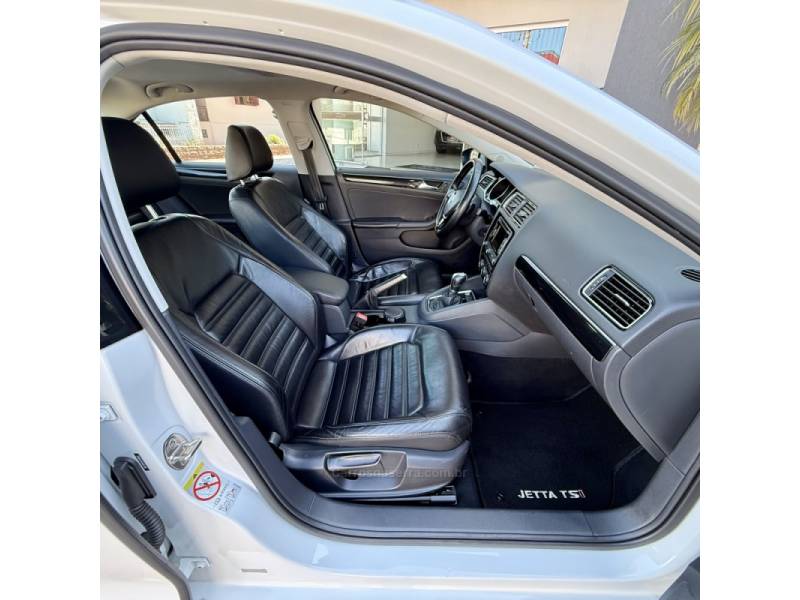 VOLKSWAGEN - JETTA - 2015/2015 - Branca - Sob Consulta