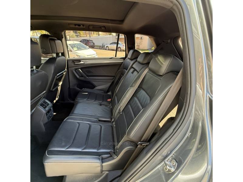VOLKSWAGEN - TIGUAN - 2018/2018 - Cinza - Sob Consulta