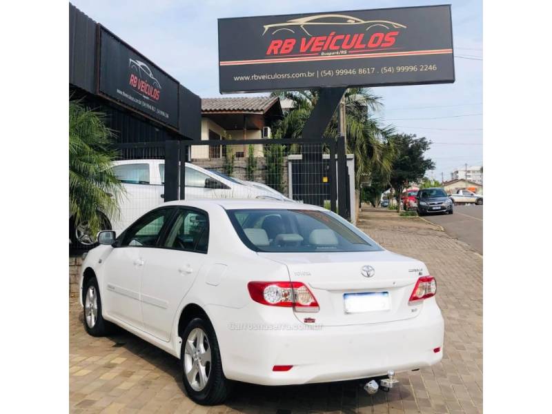 TOYOTA - COROLLA - 2013/2013 - Branca - Sob Consulta