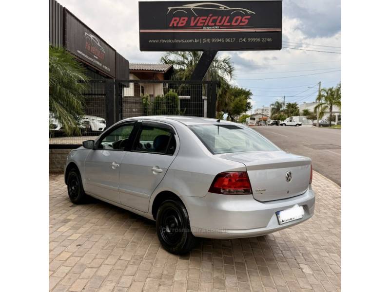 VOLKSWAGEN - VOYAGE - 2011/2012 - Prata - Sob Consulta