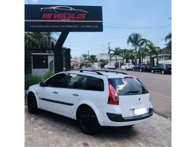 RENAULT - MÉGANE - 2011/2012 - Branca - Sob Consulta