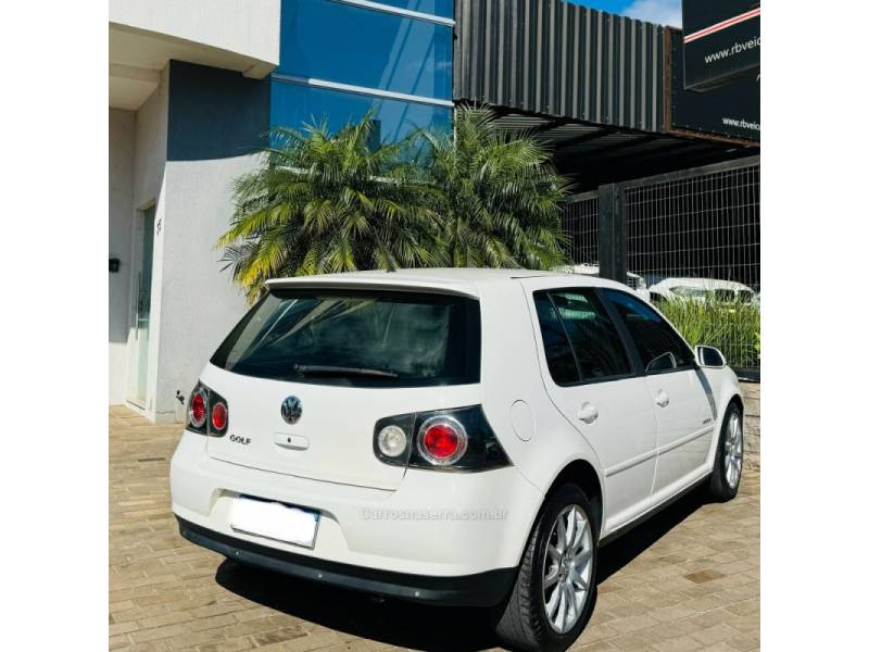 VOLKSWAGEN - GOLF - 2009/2010 - Branca - Sob Consulta