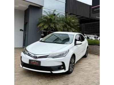 TOYOTA - COROLLA - 2018/2019 - Branca - Sob Consulta