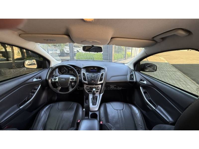 FORD - FOCUS - 2014/2015 - Cinza - Sob Consulta