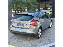 FORD - FOCUS - 2014/2015 - Cinza - Sob Consulta